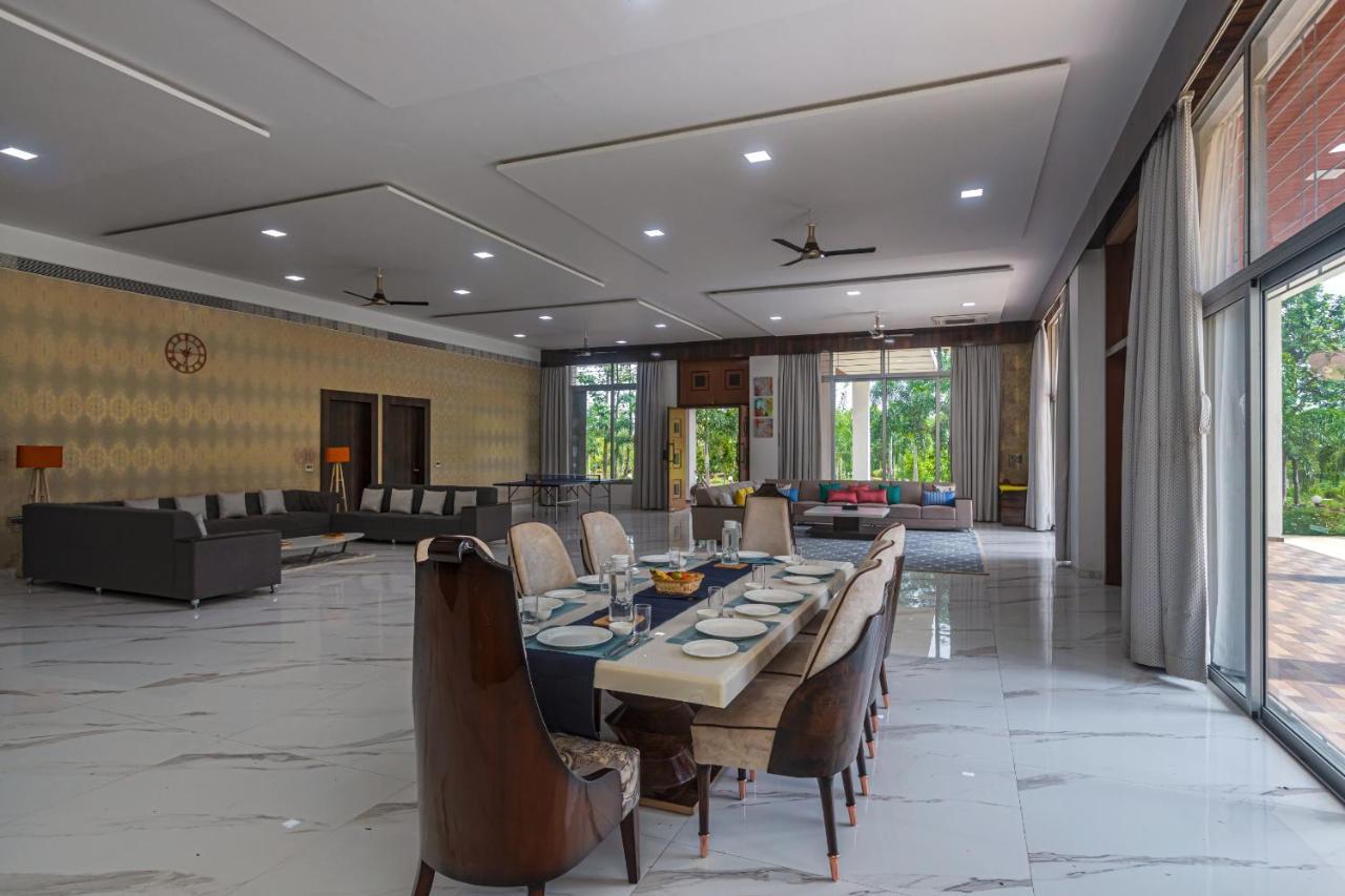 Saffronstays Odyssey, Karjat - 10 Acres Pet-Friendly Estate With Swimming Pool Chinchavli Exteriör bild