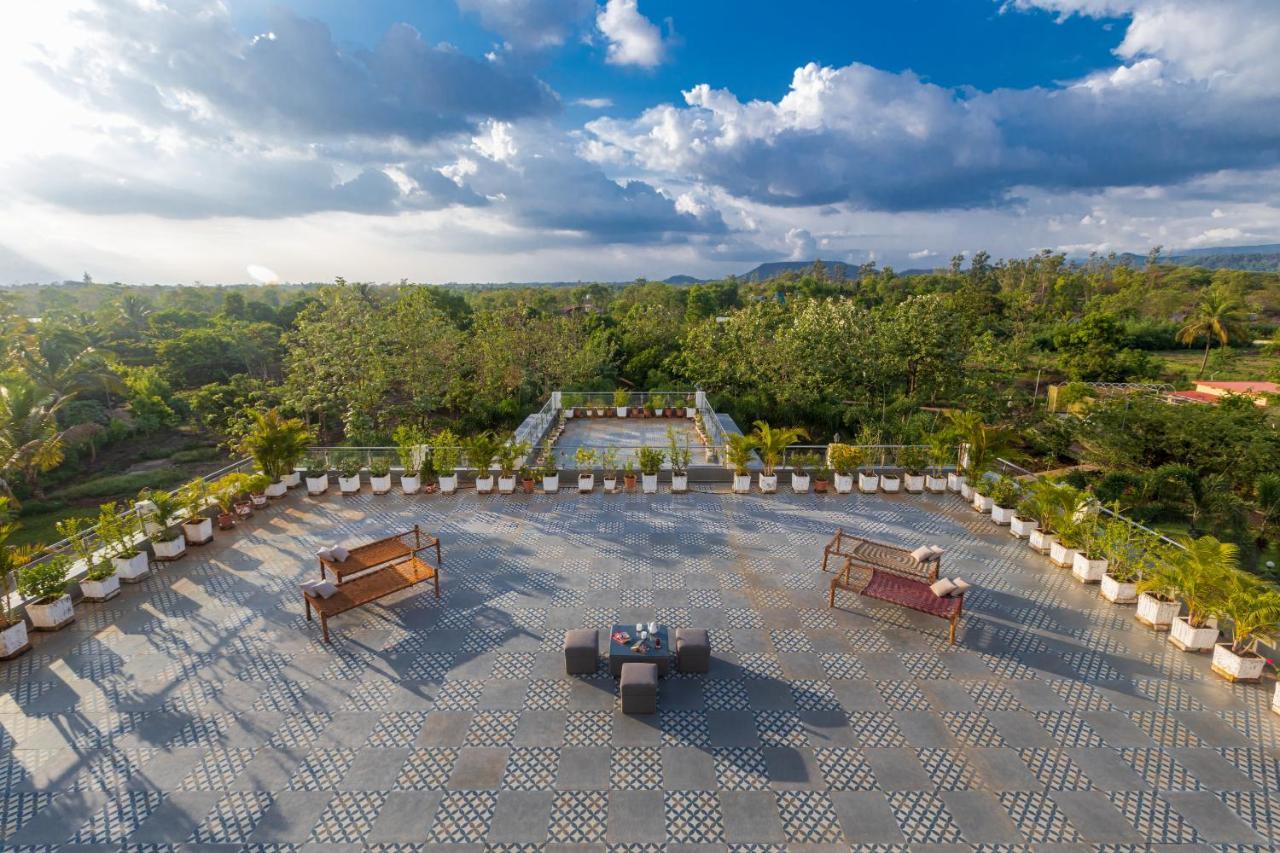 Saffronstays Odyssey, Karjat - 10 Acres Pet-Friendly Estate With Swimming Pool Chinchavli Exteriör bild