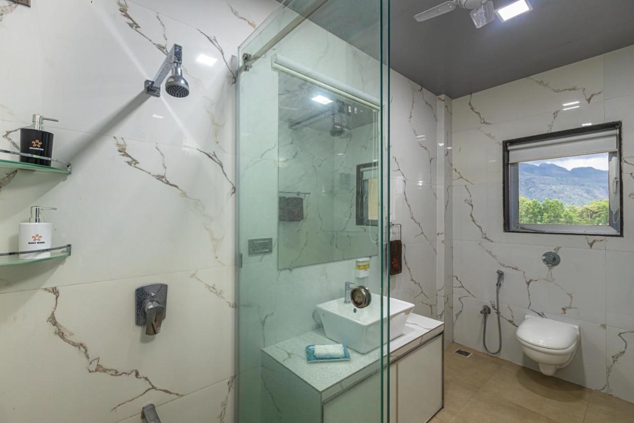 Saffronstays Odyssey, Karjat - 10 Acres Pet-Friendly Estate With Swimming Pool Chinchavli Exteriör bild