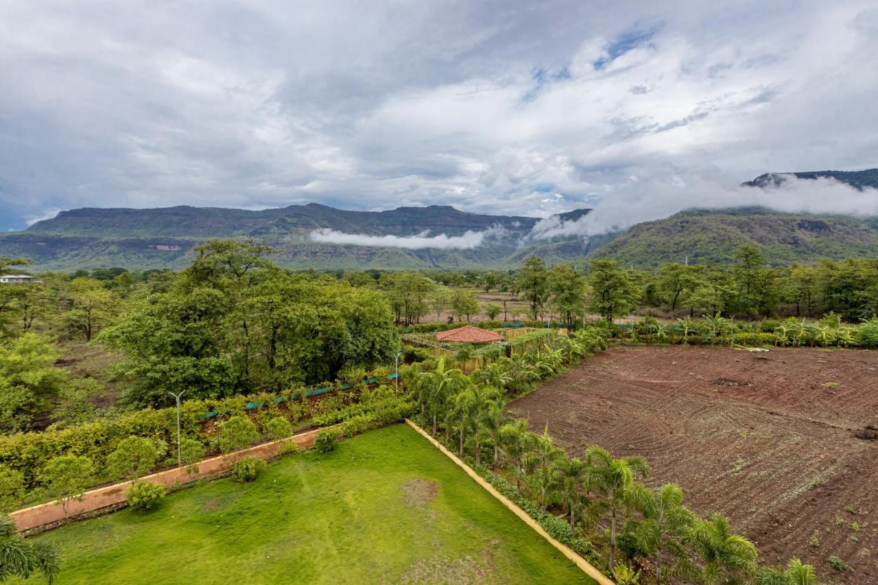 Saffronstays Odyssey, Karjat - 10 Acres Pet-Friendly Estate With Swimming Pool Chinchavli Exteriör bild
