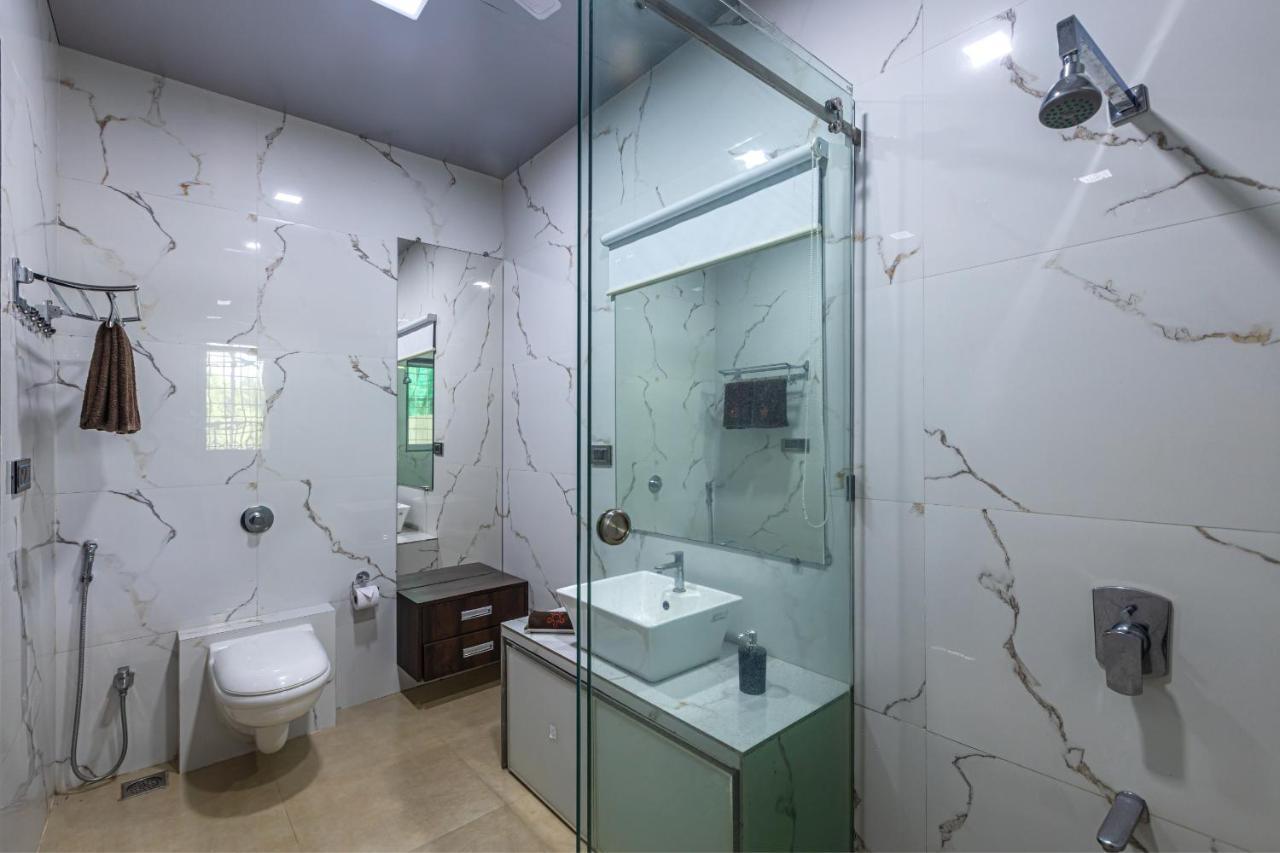 Saffronstays Odyssey, Karjat - 10 Acres Pet-Friendly Estate With Swimming Pool Chinchavli Exteriör bild